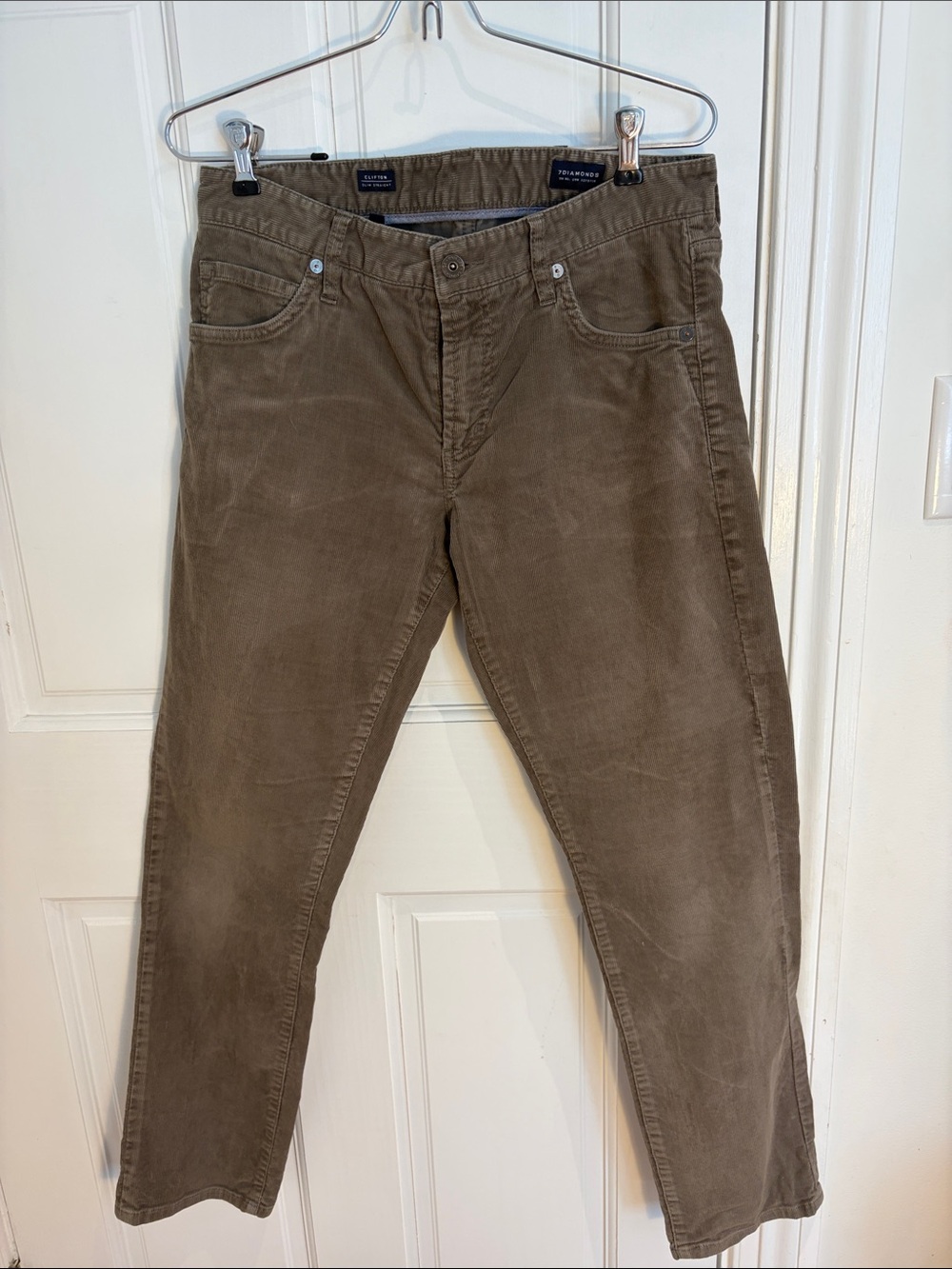 7 Diamonds Men's Corduroy Pants in Olive